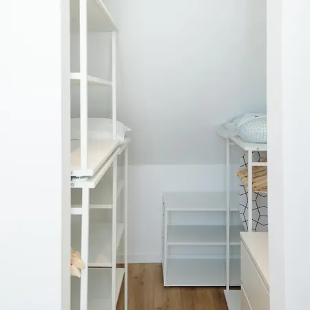 Stylish & Quite Flat In Centre - Cais Do Sodre *