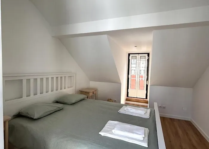 Stylish & Quite Flat In Centre - Cais Do Sodre Apartamento