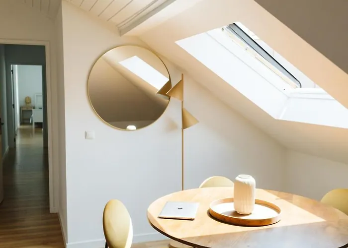 Stylish & Quite Flat In Centre - Cais Do Sodre Apartamento *